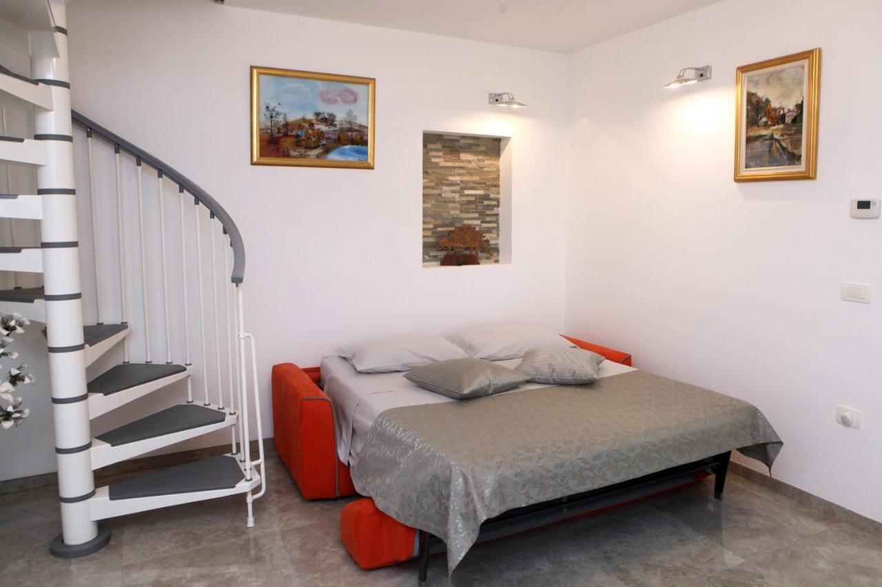 Classy Apartment With Garden View Laura ปอร์โตรอซ ภายนอก รูปภาพ